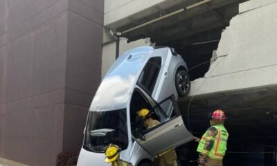 Vehículo Cayó Más de 2 metros en un parquereadero en la estrella