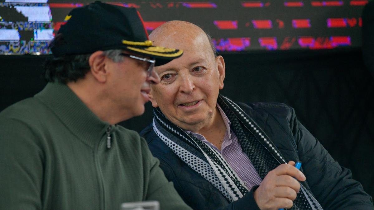 El Gobierno Pone la Desmovilización como Única Vía al Diálogo Con 'Pepes' y 'Costeños'