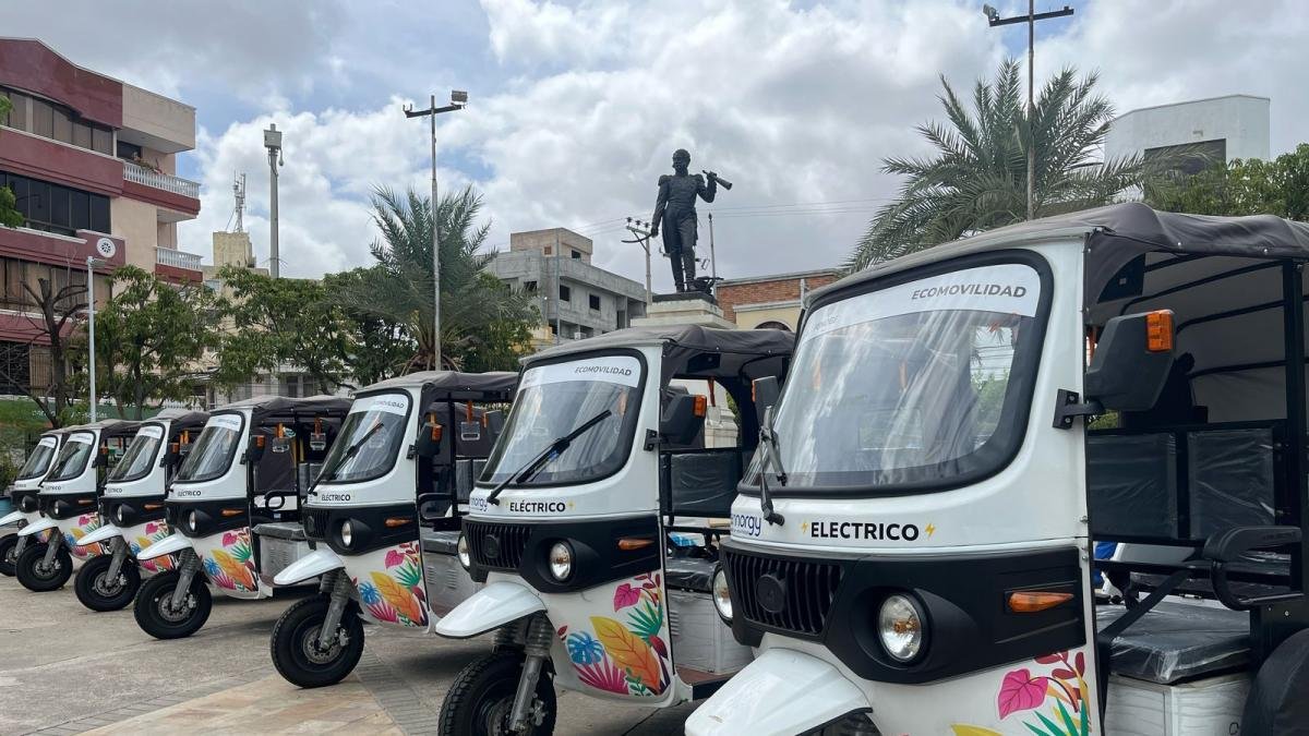 Llegan a la Guajira 29 VEHÍCULOS ELÍCRICOS PARA FORTALECER EL TURISMO