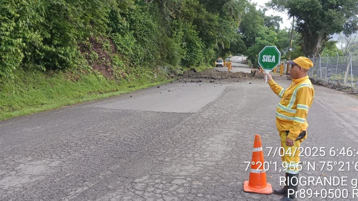 AFECTADA LA MOVILIDAD HACIA la Costa Atlánica por Artefacto Explosivo