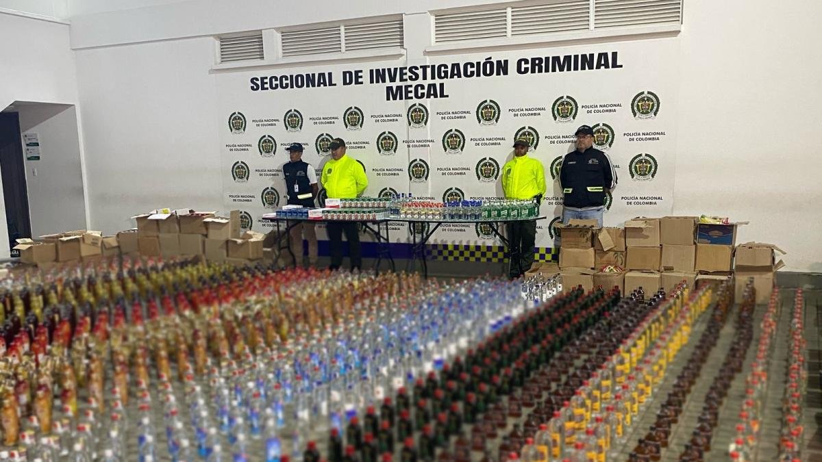 Atacan Con Piedras, Camión que transportaba 2.630 Botellas de Licor Adulterado, Incautado en el Centro de Cali