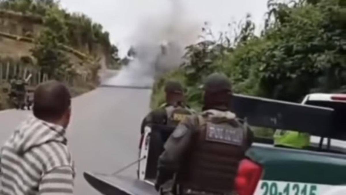 Ejército desactiva dos Artefactos Explosivos en una Carretera de Nariño: SE Evitó una tragedia