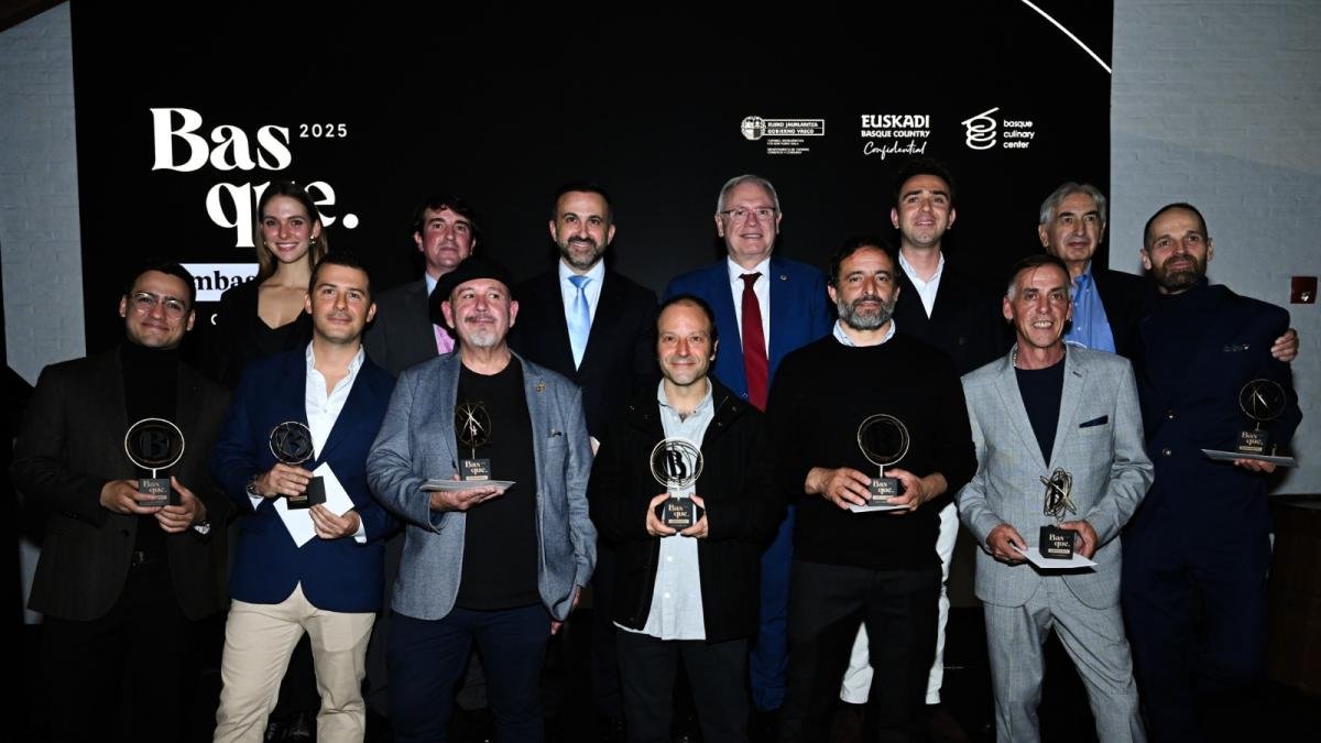 OCHO EMBAJADORES DE LA COCINA VASCA Hijo Reconocidos en Bogotá