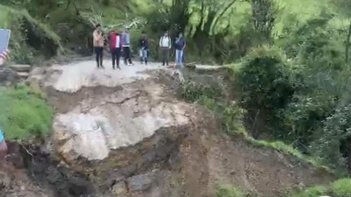El Grito Desesperado de Un Campesino Tras ver El Desplome de Una Vía en Nariño