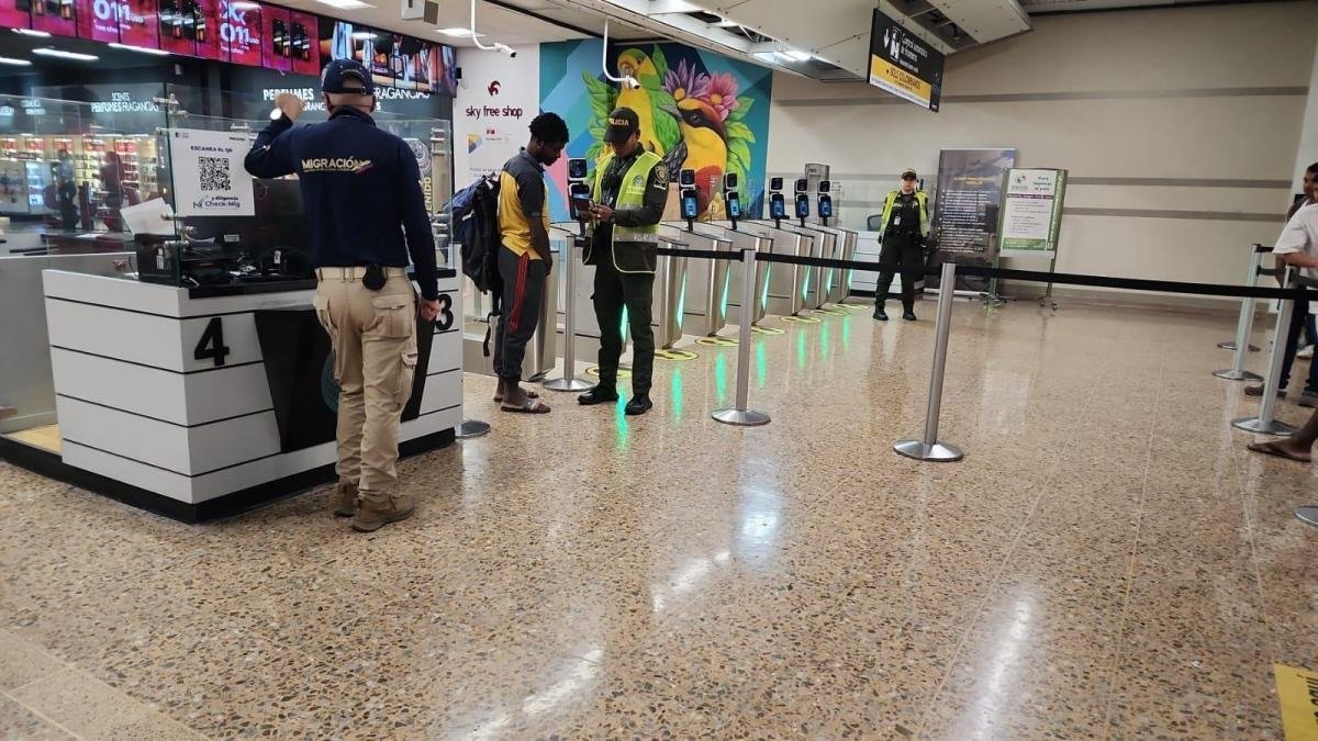 Autoridadas en alerta por lllegadas Masivas de Deportados Desde Estados Unidos