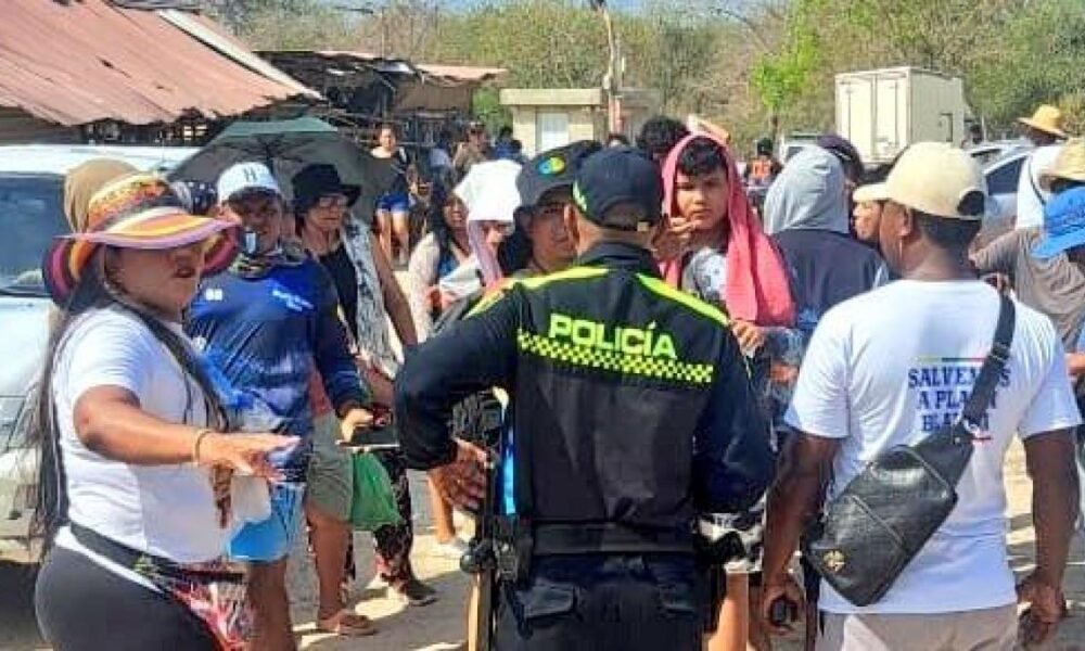 Polémica por retenes de Nacivos en Playa Blanca, Barú