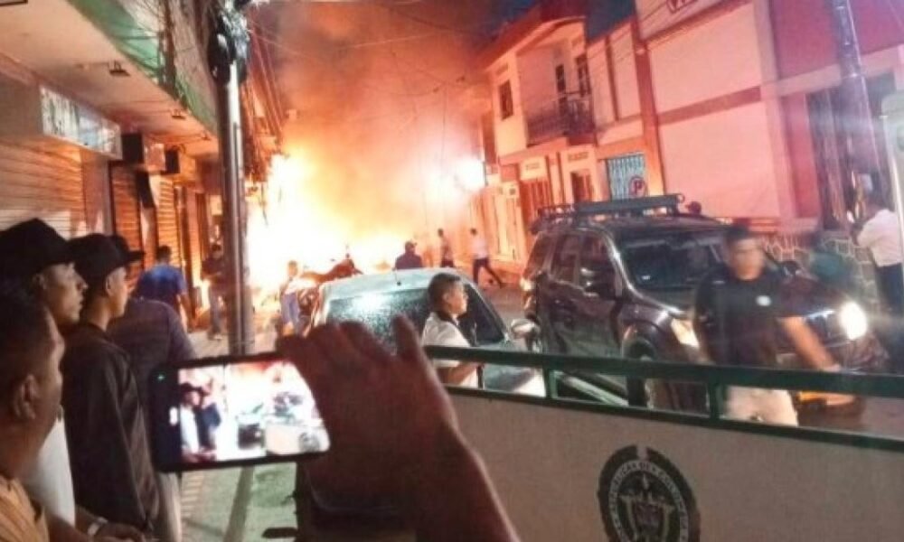 Gobernador del Huila Repudió Atentado Contra la Policía Con Motocicleta Bomba en la Plata: 'Se indique las empresas'