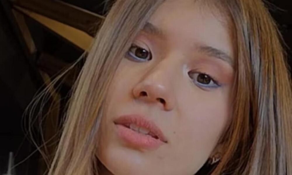 'PONNGANSE LA MANO EN EL CORAZÓN'