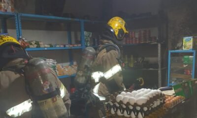 Voraz Incendio en una Casa de Cali Dejó A 2 Personas Atrapadas, Entre Ellas, Mujer de 73 Años: Así Fue El Rescate