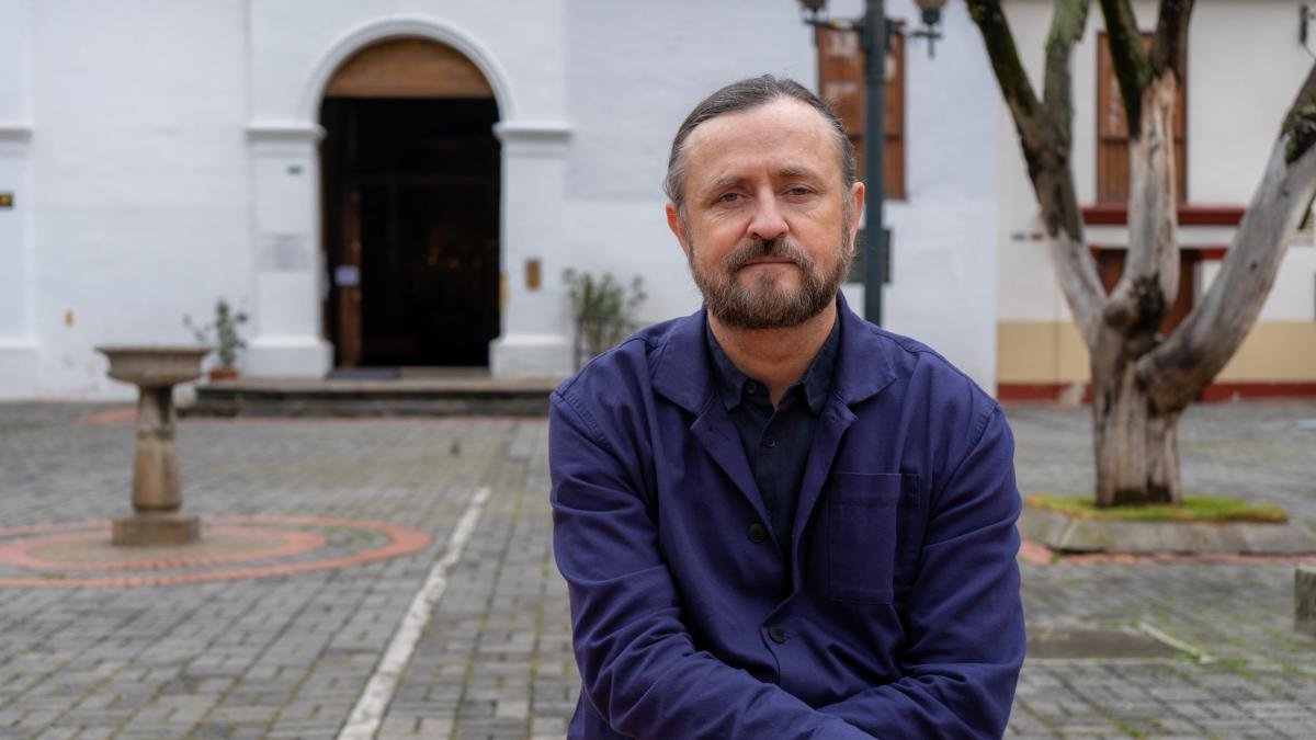 "La Felicidad Es Resistencia en Tiempos de Crisis": John Gerrard