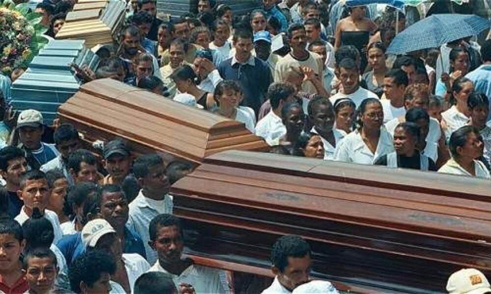 Millonaria Indemnización para 1.735 Víctimas del Bloque Bananero