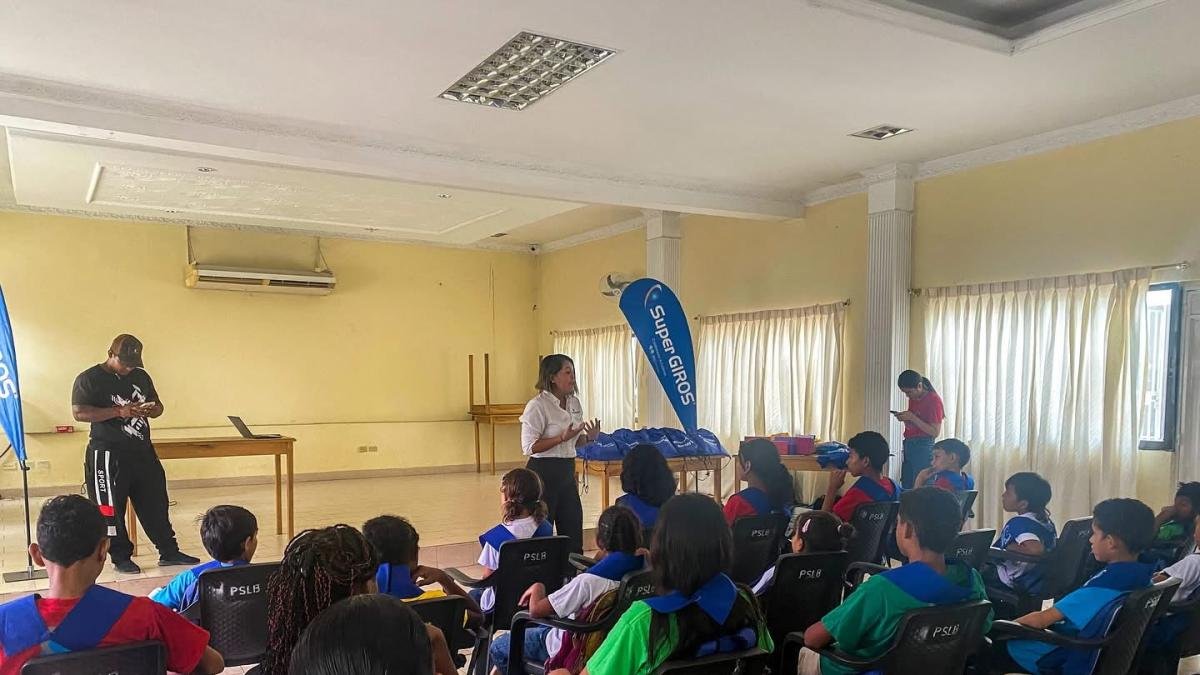 Más Allá de la Violencia en El Catatumbo, Niños y Niñas Aprendiero Inglés por Radio