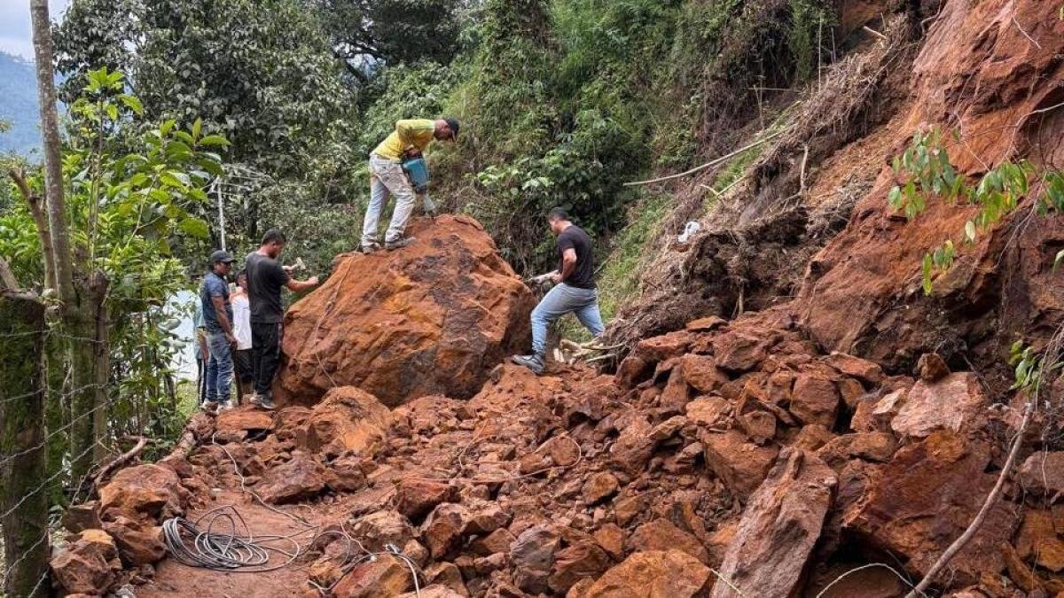 Uno, en vía al mar y otro, en zona de la buitrera