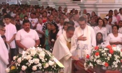 El Último adiós un los dos Hermanos que Murieron en atentado con motocicleta bomba en la plata, huila: 'es muy duro'