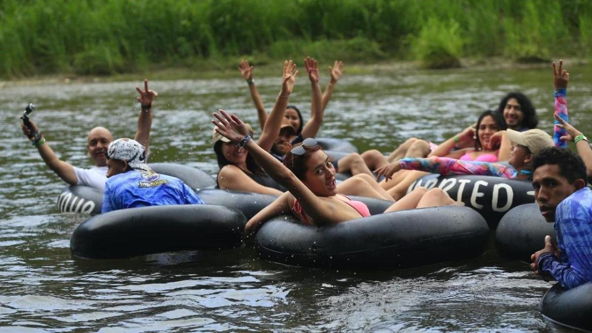 Ocupacia Hotelera, EN 76 %