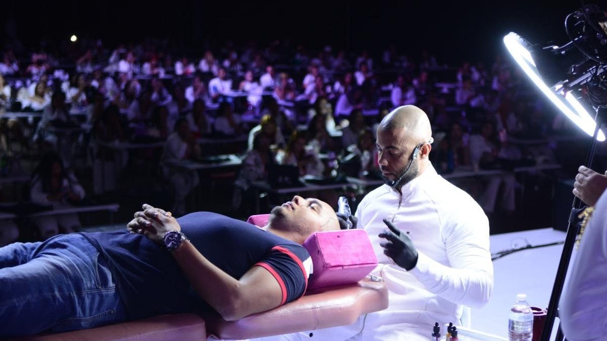 Colombia se consolida como epicentro global de la micropigmentacia