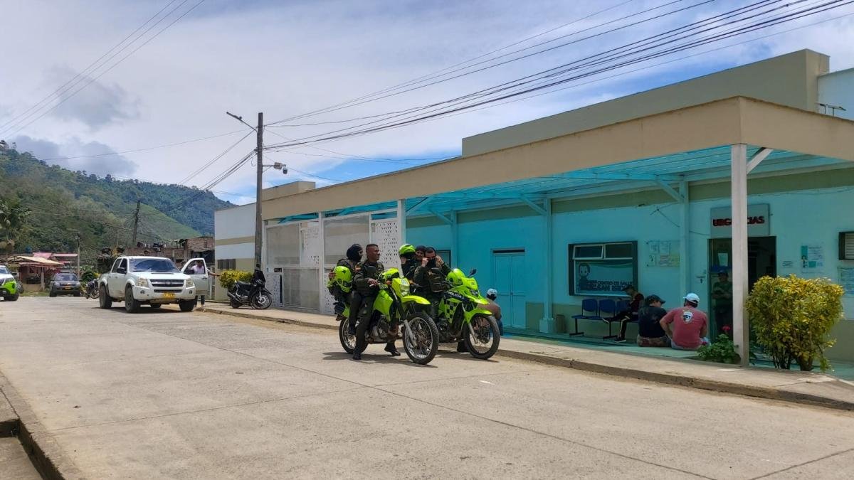 Cierran Tres Colegios y una vía para proteger a la Poblacia civil, Tras ataque terrorista en nariño