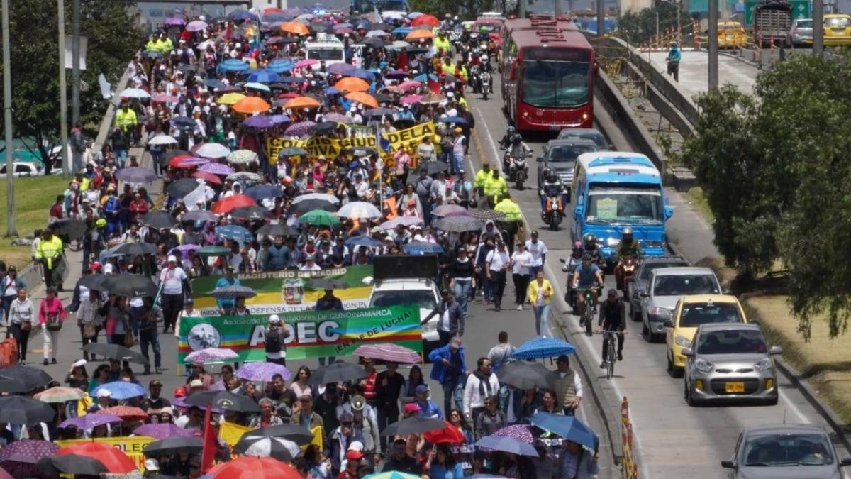 Denuncian Amenaza A 127 docentes en el Departamento