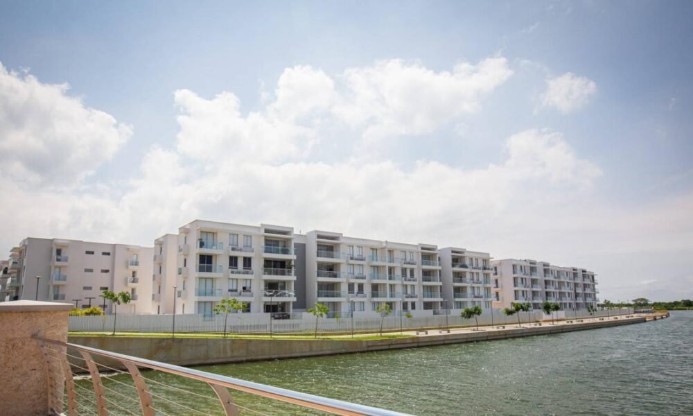 Tumba Emergencia Sanitaria en Exclusivos Edificios de la Zona Norte de Cartagena por Agua Altamete Contaminada