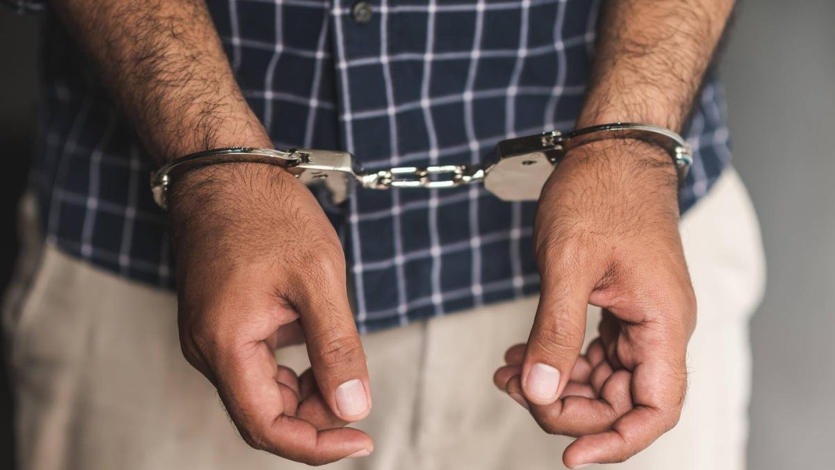 Hombre Acusado de Matar A Su Hijastro y Abusar Sexualmental
