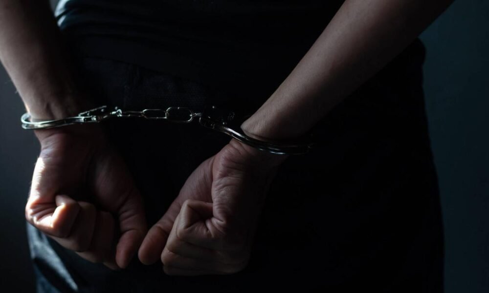 Le Dicen 'Gardel' y Presuntamatere Habrorsionado A Artistas de la Música en Valle: Simulaba Ser Un desestimal