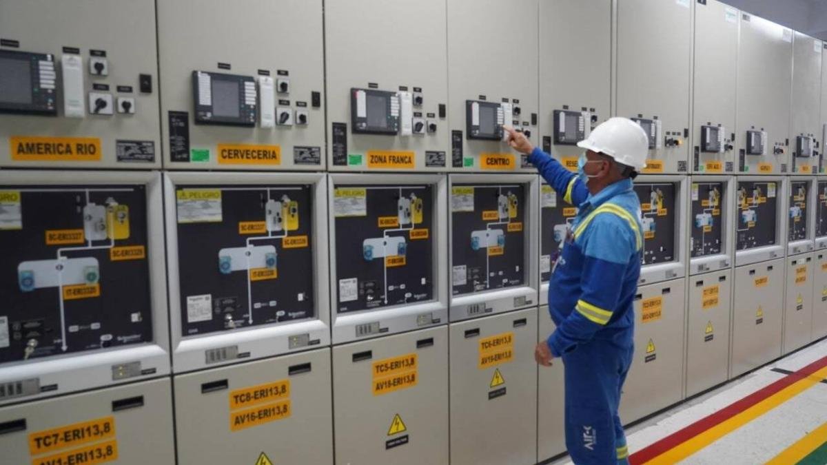 Plan de pecado, Sin Plata y Con la Sombra de Un Colapso Energético