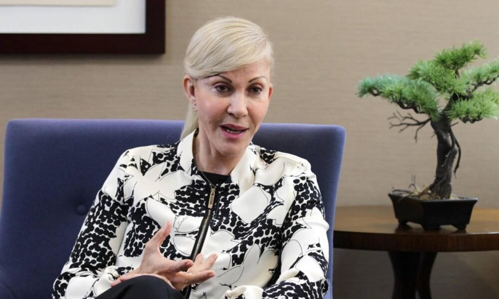 Gobernadora Dilian Francisca Toro Impulsa Autonomía