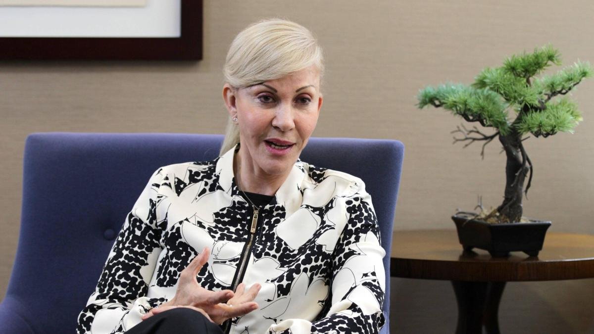 Gobernadora Dilian Francisca Toro Impulsa Autonomía