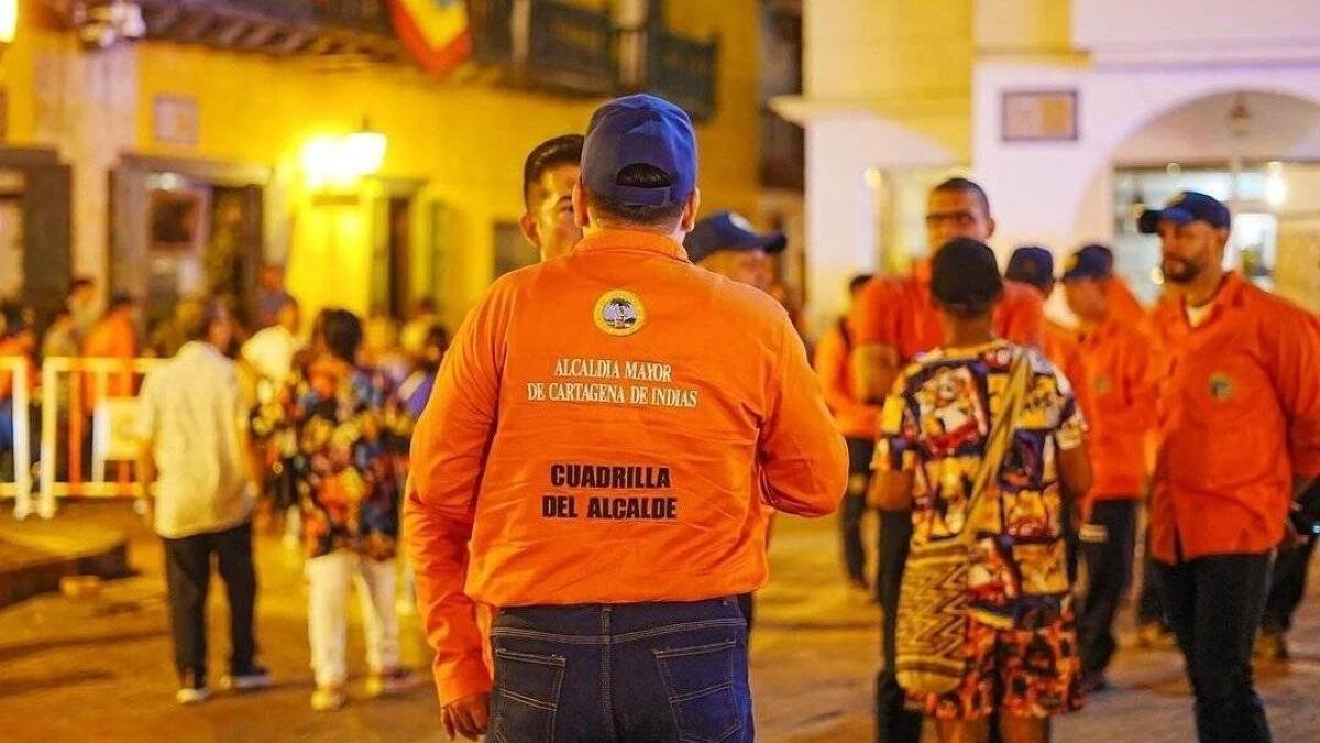 En exclusivos sectores de cartagena, con spa como fachadas, desmantelan rojo de expotacia sexual: heno 12 capturas