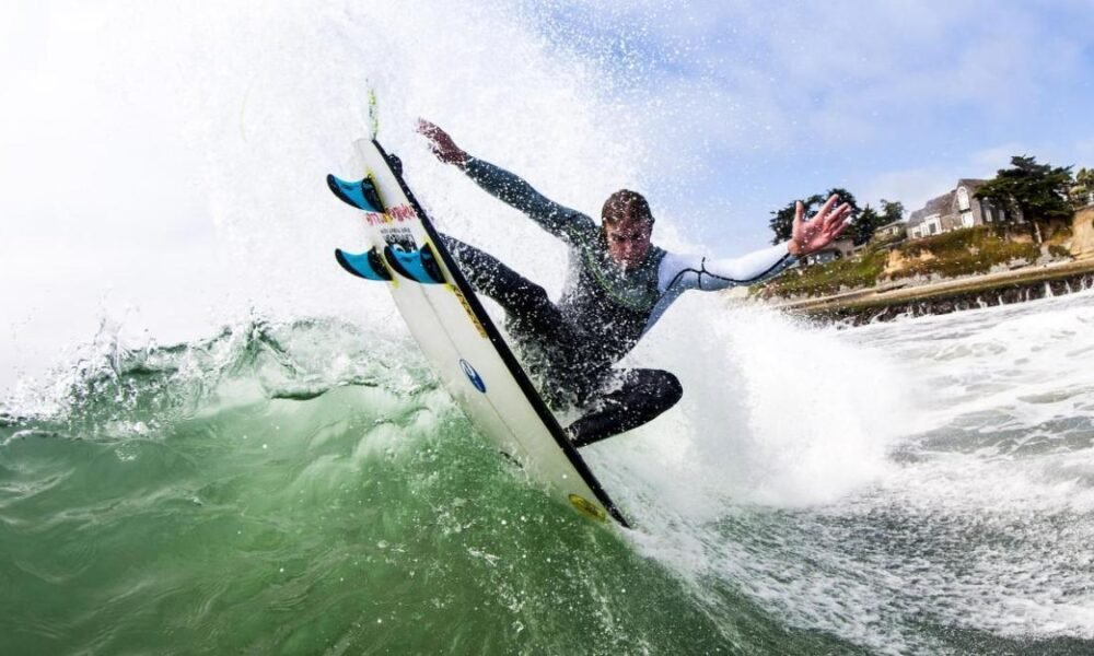 Los Millonarios Contratos 'A Dedo' que Estario Recibido en Cartagena la Federación Colombiana de Surf