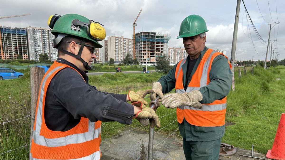 El Acueducto Descubre Fraudes de Agua en Bogotá Tras Racionamiento E Inicia Sanciones en Siete Localidades