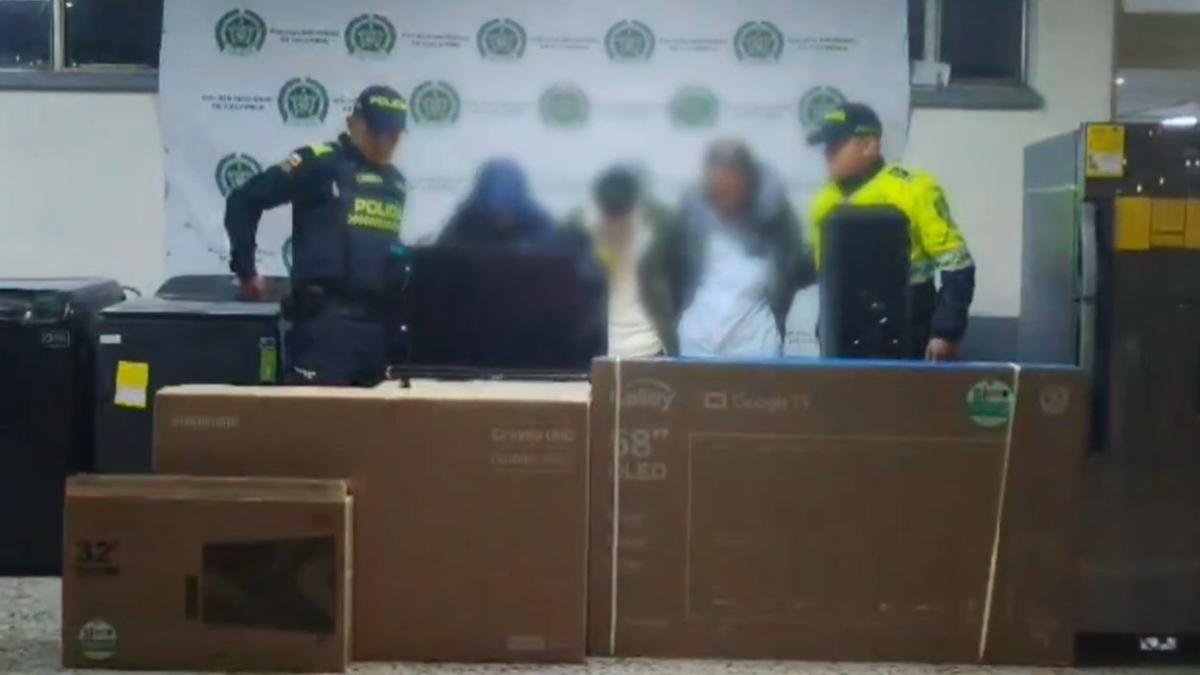 CAEN TRES ESTAFADORES QUE USANAN COMPROBANTES falsos para robar en comercios