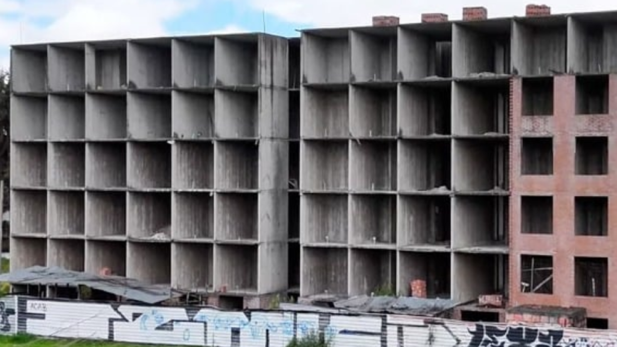 400 Apartamentos abandonados por conflicto urbanístico en engativá: ¿Qué sucedió?