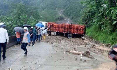 Cierre Total de la Vía Medellín-Quibdó por Derrumbe: heno Personas Afectadas