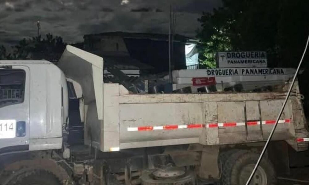 Volqueta Bomba Contra Subestacia de Policía en Zona de El Patía, Cauca; heno cuatro civiles heridos