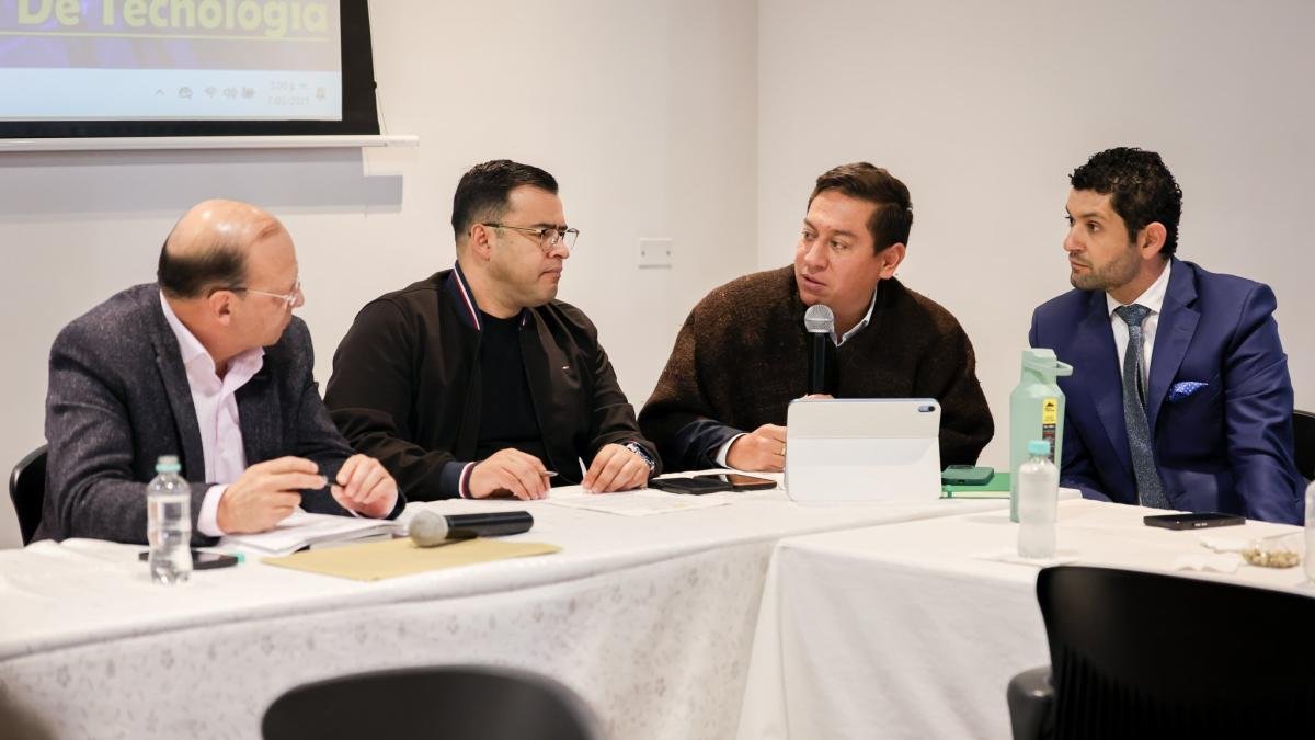 EN MANIZALES ALEGAN QE SE PERDERÍA 200 Empleos