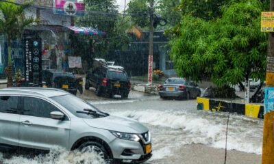 FUERTES LLUVIAS EN BARRANQUILLA EMERGENCIAS DE EMERGICIAS POR DESBORDAMIENTO DE ARTROYOS E INUNDAPONES