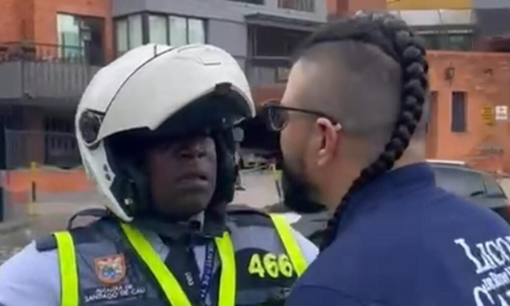Denuncian Agresión Verbal E Insultos Racistas Contra Un Agente de Tránsito que Hacía Control de Movilidad en Cali