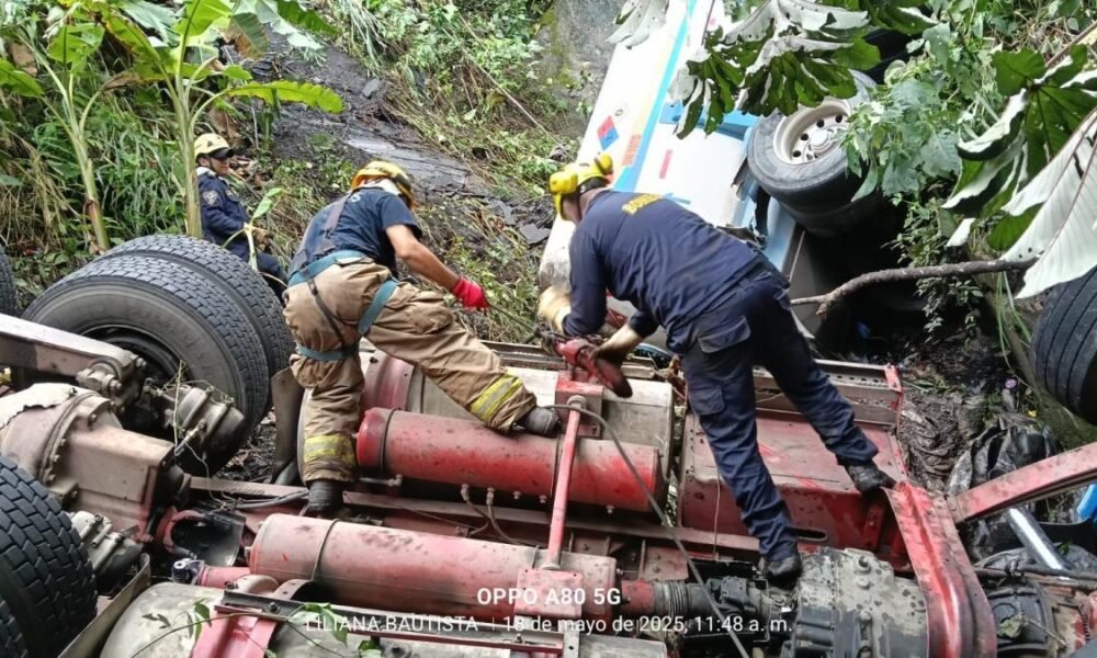 Director Muere Tras Caer Cisterna de GLP