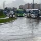 Encharcamientos y Choques Afectan la Movilidad en Toda la Ciuda