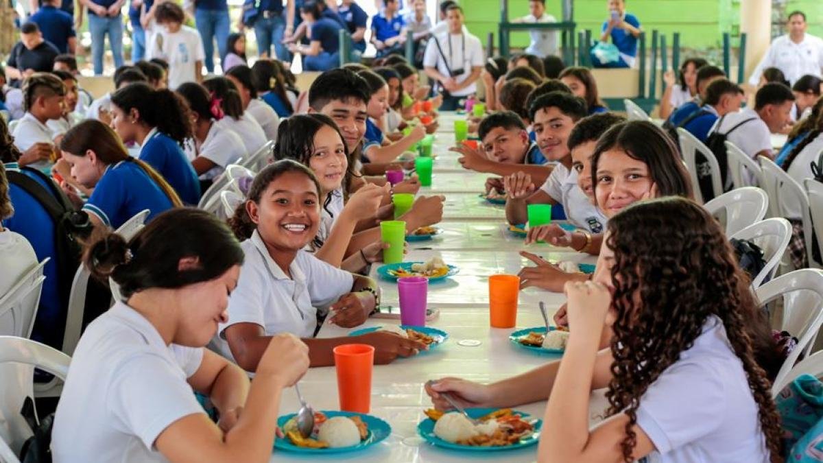 El Plan de Alimentación Escolar -Pae- para Sucre y Córdoba Está en Riesgo por falta de Recursos del Estado