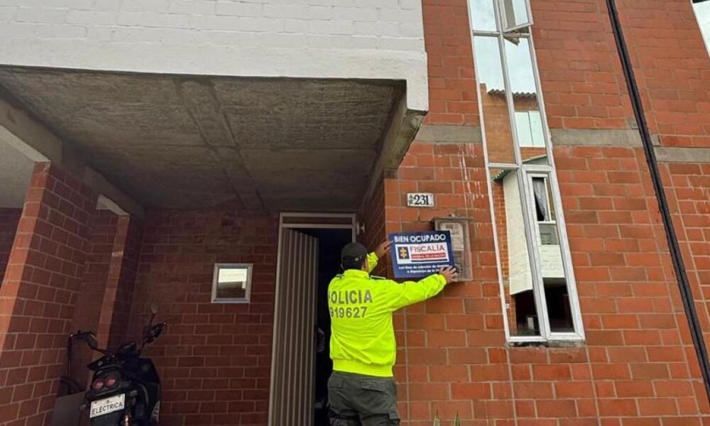 Así Fue Operación para Incauta Bienes en Valle Por $ 2.100 MILLONES DE NARCOS QUE ENVIABAN COCAÍNA POR Encomienda