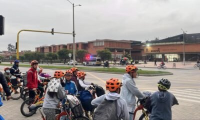 Así es la estrategia con la que más de 9.000 estudiantes ruedan hacia el aula en bogotá