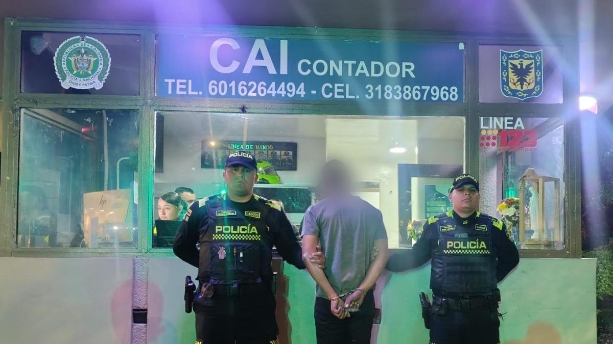 sujeto intentó escapar desde un cuarto piso