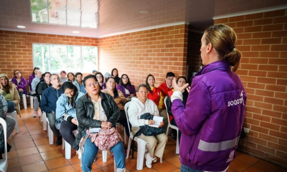 ESTO ES LO QUE DEBE HACER SI ESCUCA LOS GRITOS DE UNA VECINA MUJER EN BOGOTÁ
