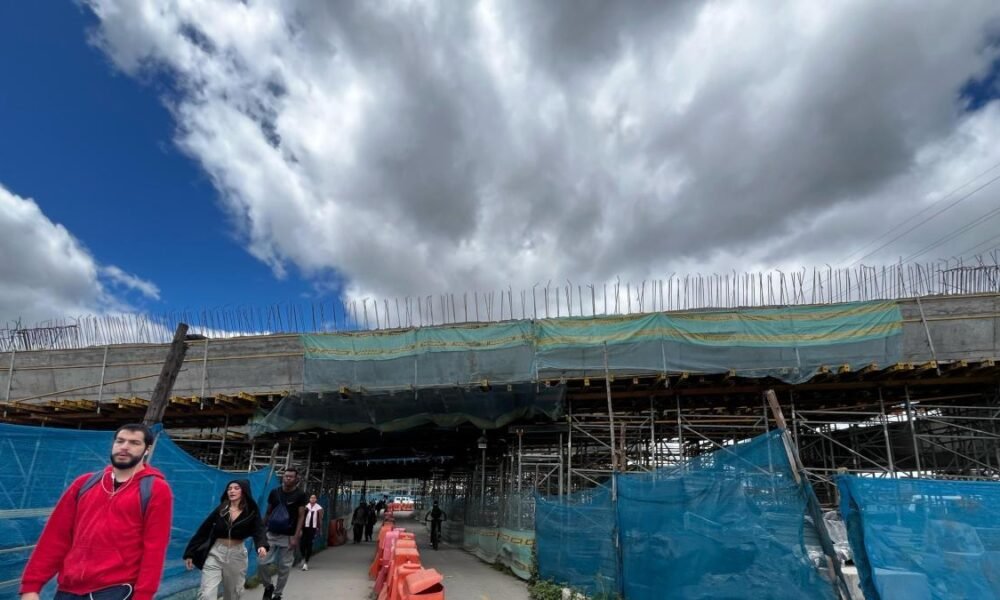 Los líos en movilidad y seguridad que causa el atraso en siete puentes en bosa: ¿cuándo se entregará?