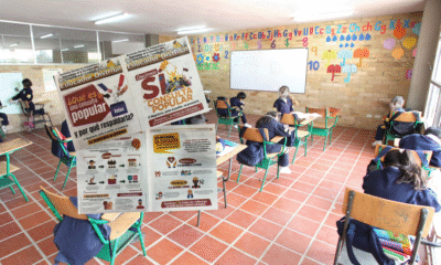 La Polémica Cartilla en apoyo A Consulta de Petro Que Utilizan Doccentes de la Ade en Colegios Públicos de Bogutá