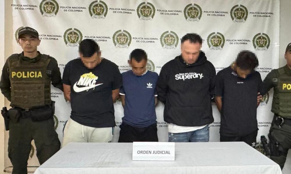 Cayó Banda de Falsos Taxistas que le Hacían 'El Paseo Millonario' A Extranjeros en el Parque Lleras de Medellín