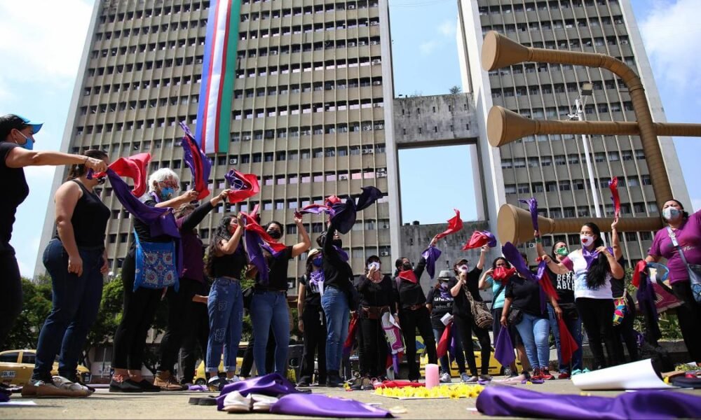 Conmoción en Candelaria por brutal ataque a una mujer: su pareja le habría prendido fuego Mientras dormía