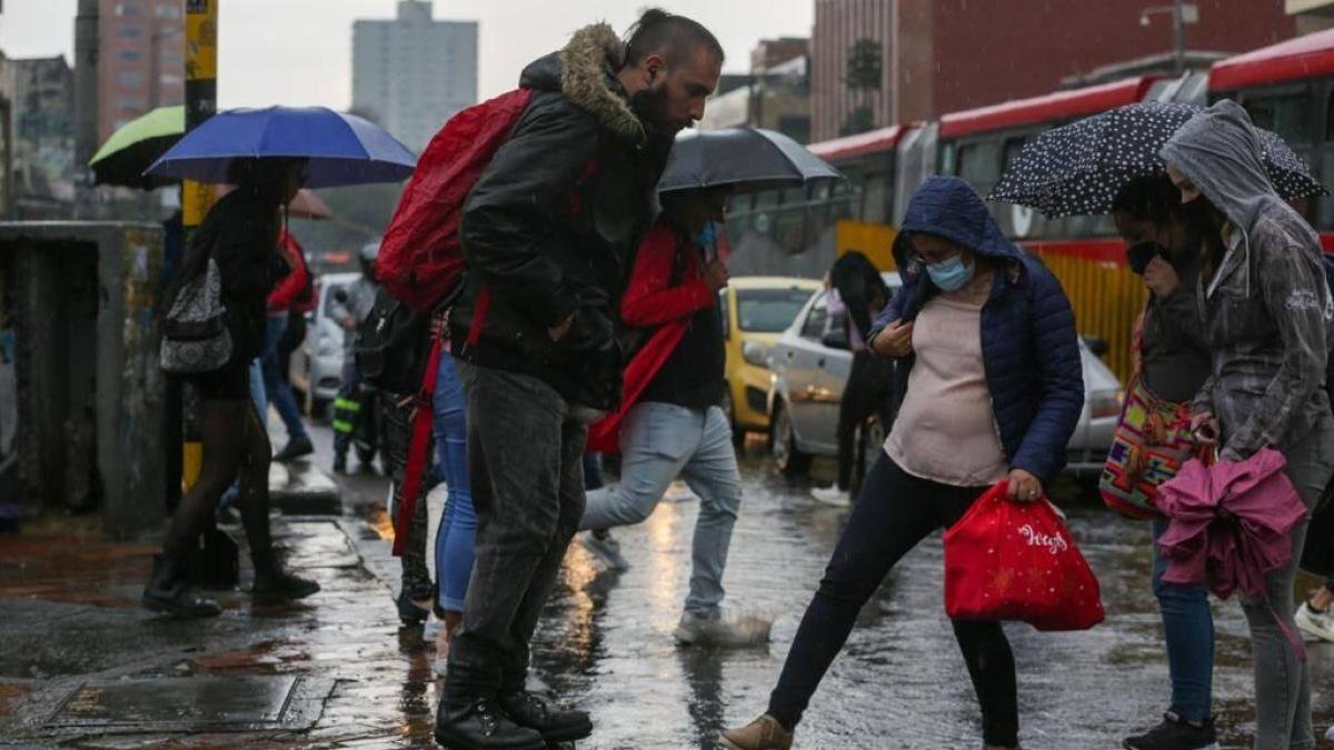 ¿Seguirá Llovido? IDEAM DETALLÓ QÉ PASARÁ CON LAS LLUVIAS PARA EL MES JUNIO EN COLOMBIA; tomo nota
